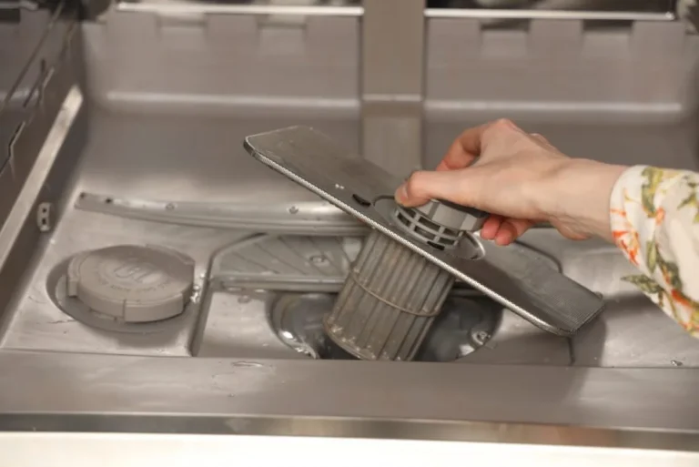 Vaatwasser schoonmaken